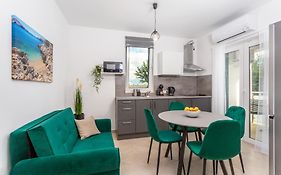 Divine Apartments